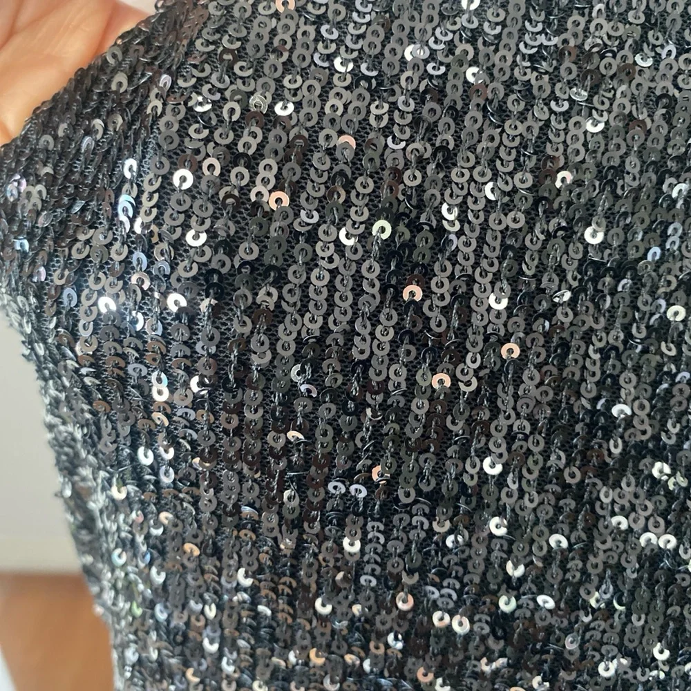 Cable & Gauge Black and Silver Sequin Halter Blouse - Picture 5 of 5